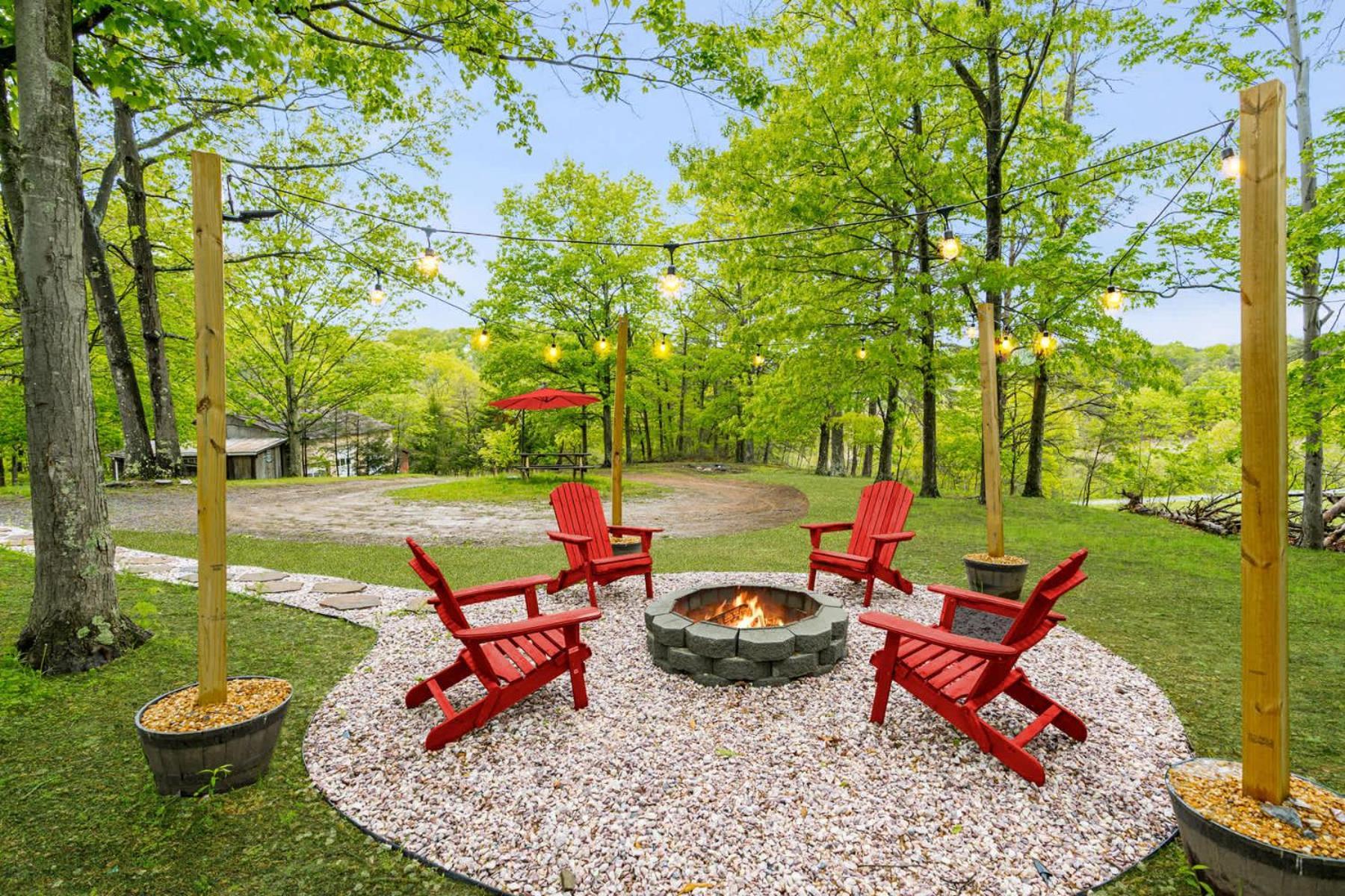 Modernized Log Cabin W Hot Tub Fire Pit & Views Berkeley Springs Exterior photo