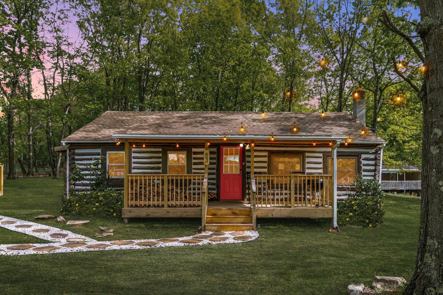 Modernized Log Cabin W Hot Tub Fire Pit & Views Berkeley Springs Exterior photo